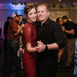 Lulus High-Neck Lace Dress • Women’s M